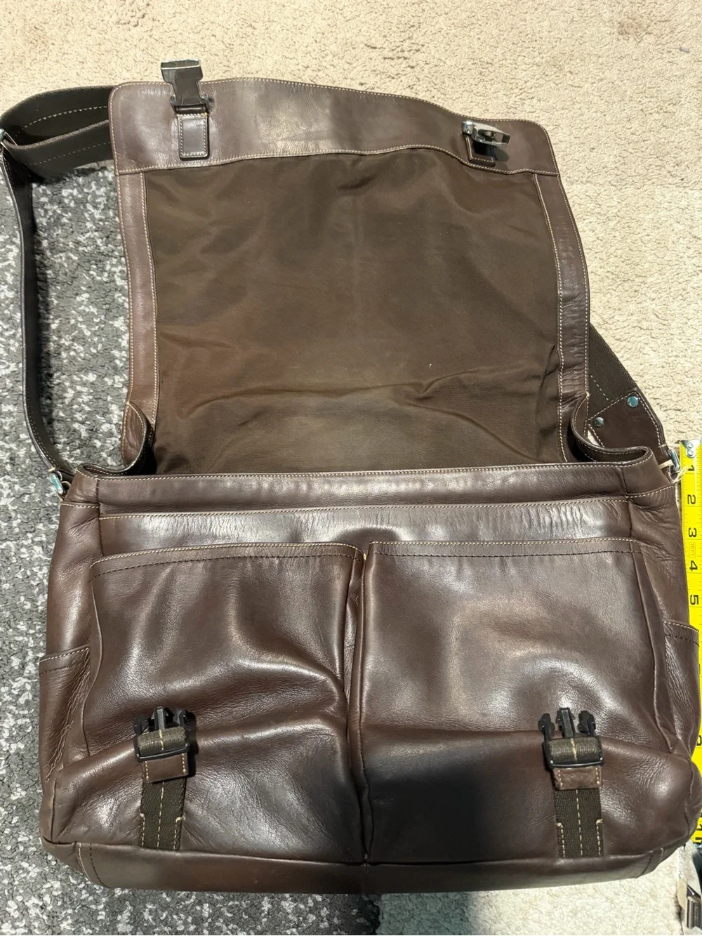 Brown Leather Messenger Bag for Men - Classic Crossbody Carry